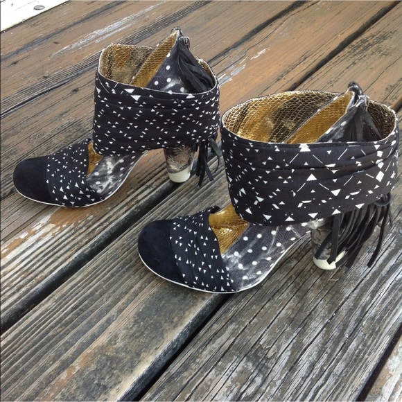 Irregular Choice Milkshake Mush Polka Dot Heels Sz 9 EU 39 Geometric Triangles - Picture 8 of 8